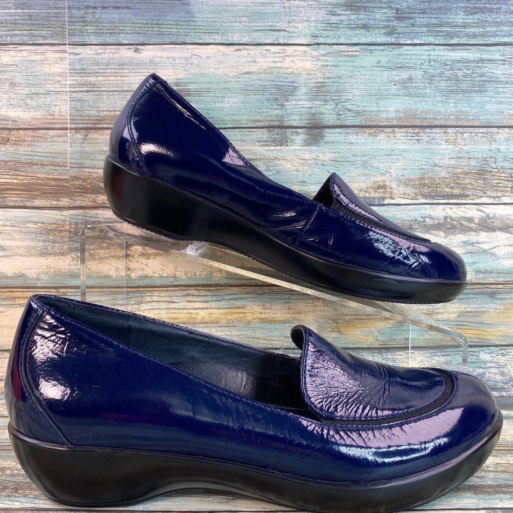 Dansko Debra Womens Size EU 37 Shoes Blue Patent Leather Slip On Loafers Flats